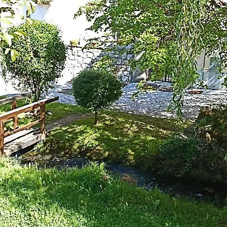 Homestay Cjase Di Doro *