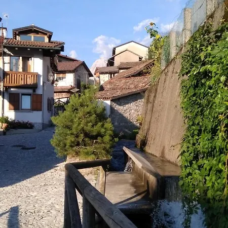 Cjase Di Doro בית אירוח *