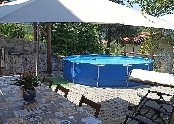 Δωμάτια σε οικογενειακή κατοικία Cjase Di Doro *